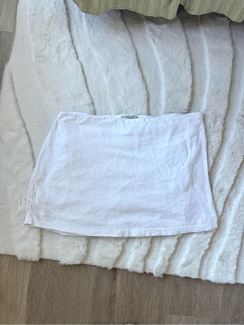 The A&F Scarlett Linen-Blend Mini Skort